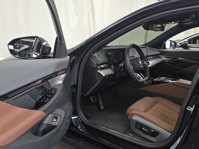 2026 BMW 5 SERIES — миниатюра 13