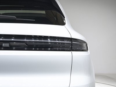 صورة مصغرة 20 لـ 2025 Porsche CAYENNE