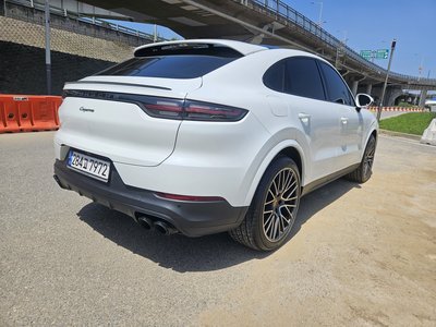 2022 Porsche CAYENNE 照片 4