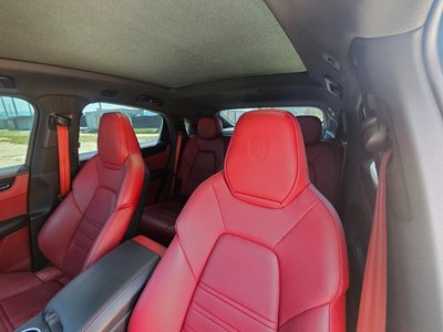 2022 Porsche CAYENNE thumbnail 12