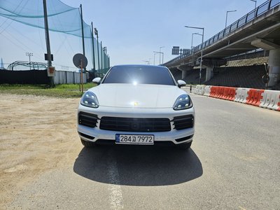2022 Porsche CAYENNE 照片 2