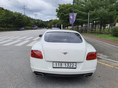 BENTLEY CONTINENTAL - 4