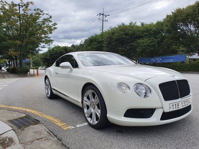 BENTLEY CONTINENTAL - 1