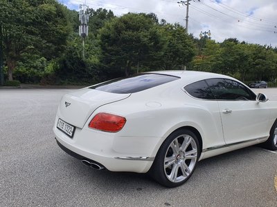 BENTLEY CONTINENTAL - 3