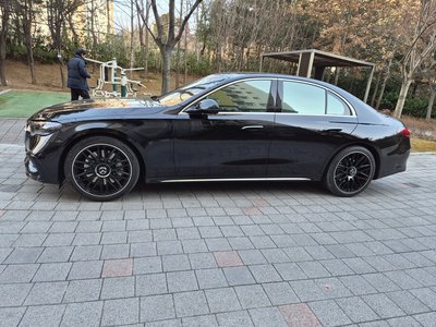 MERCEDES-BENZ E-CLASS - 5