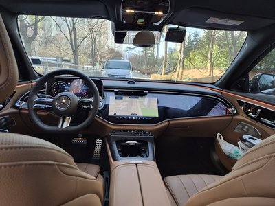 MERCEDES-BENZ E-CLASS - 7