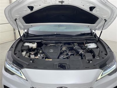 صورة مصغرة 45 لـ 2023 Lexus RX