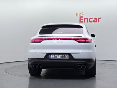 PORSCHE CAYENNE - 4