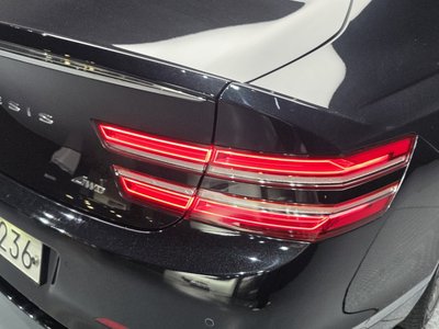 GENESIS G80 (RG3) - 10