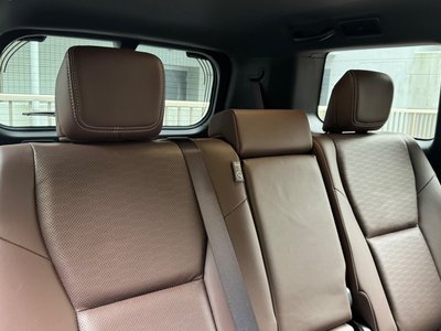 TOYOTA LAND CRUISER 250 - 7