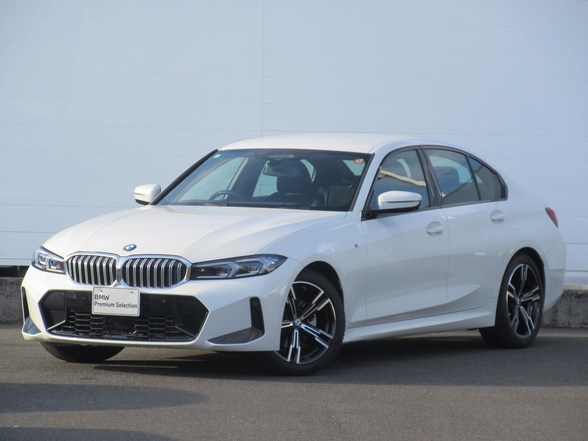 BMW 3 SERIES - View 1