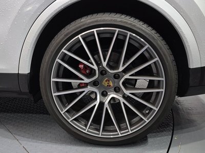 PORSCHE CAYENNE - 9