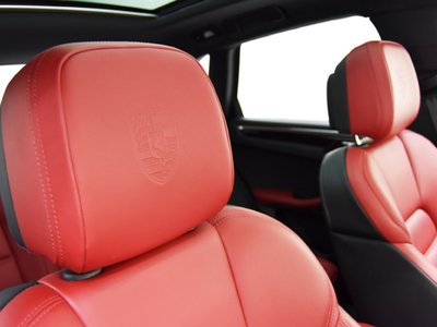 2024 Porsche MACAN — миниатюра 16