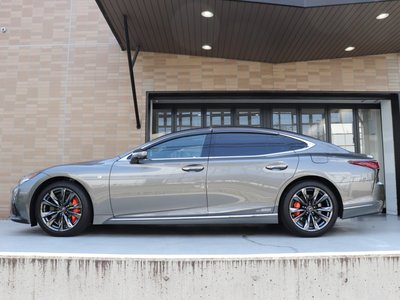 صورة 8 لـ 2022 Lexus LS