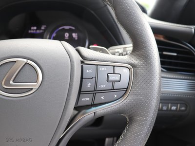 صورة مصغرة 21 لـ 2022 Lexus LS