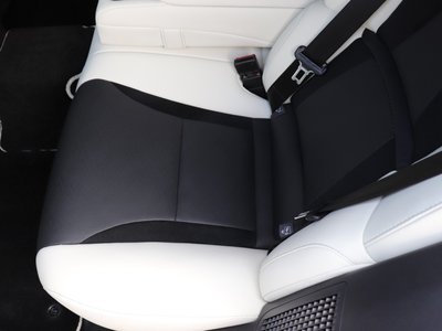 صورة مصغرة 51 لـ 2022 Lexus LS