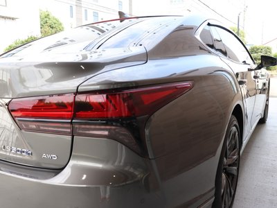 صورة مصغرة 39 لـ 2022 Lexus LS