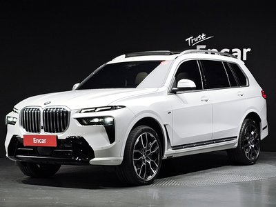 صورة 1 لـ 2023 BMW X7