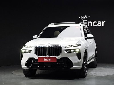 صورة 2 لـ 2023 BMW X7
