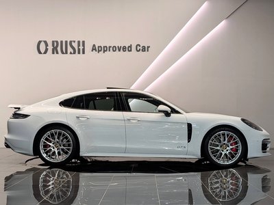 PORSCHE PANAMERA - 3