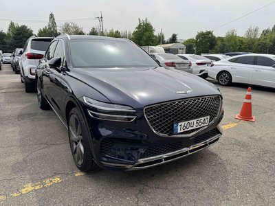 صورة 1 لـ 2023 Genesis GV70