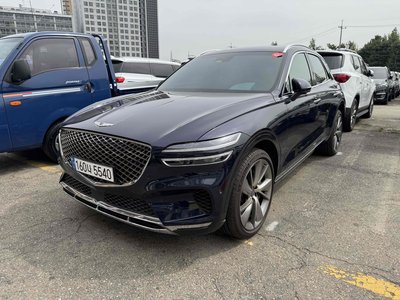 صورة 2 لـ 2023 Genesis GV70
