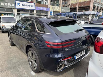 صورة 4 لـ 2023 Genesis GV70
