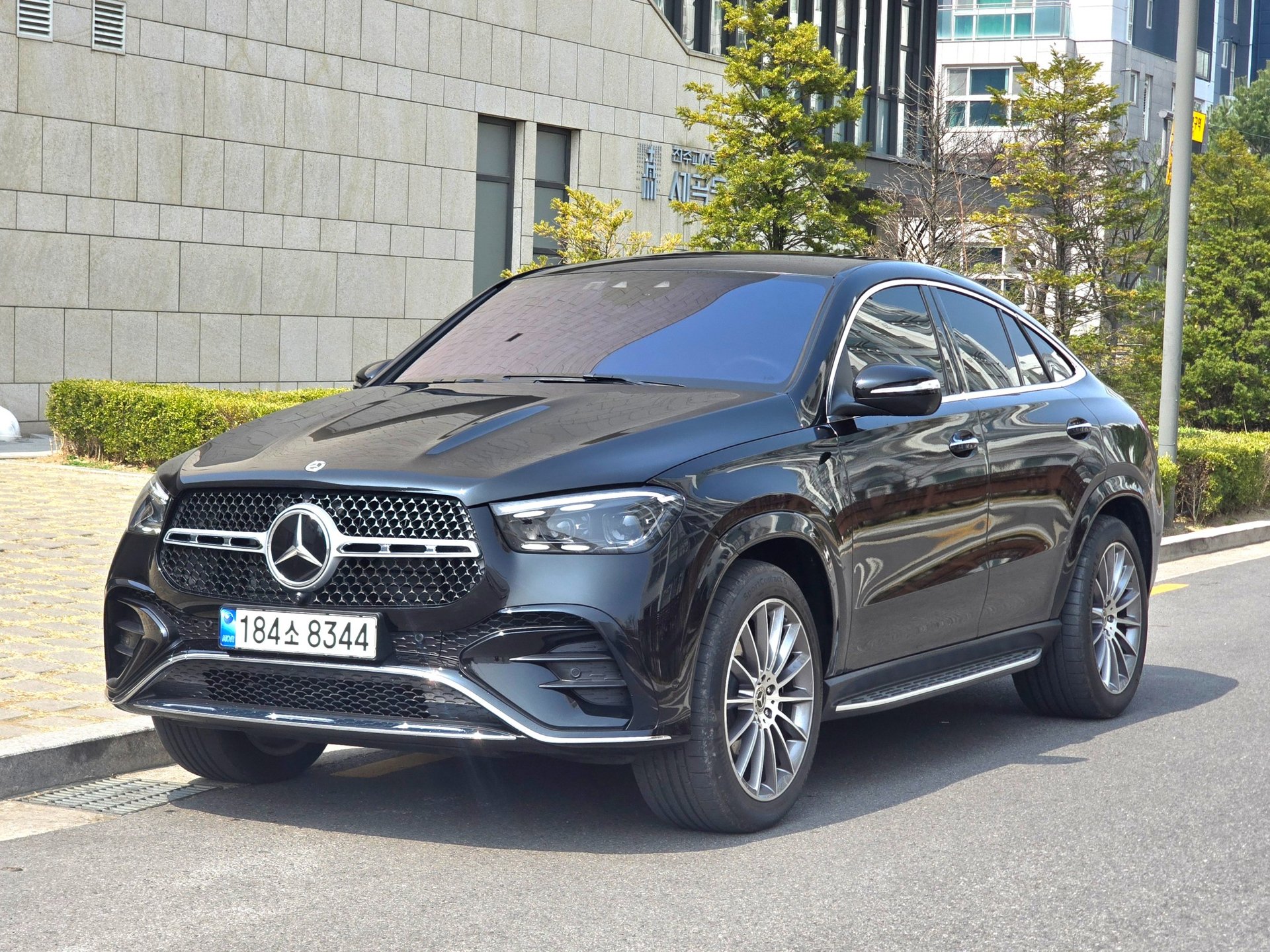 MERCEDES-BENZ GLE - View 1