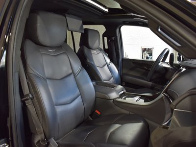 2019 Cadillac ESCALADE — миниатюра 23