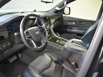 صورة 4 لـ 2019 Cadillac ESCALADE