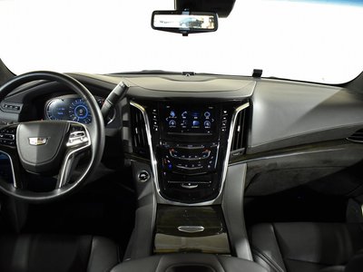 صورة 5 لـ 2019 Cadillac ESCALADE