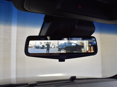 2019 Cadillac ESCALADE — миниатюра 18