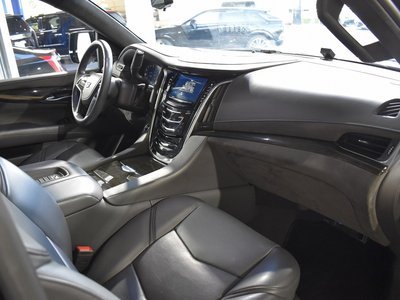 2019 Cadillac ESCALADE — миниатюра 22