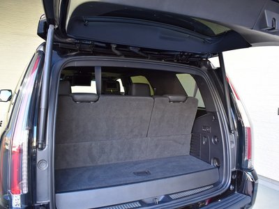 صورة 6 لـ 2019 Cadillac ESCALADE