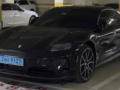 2024 Porsche TAYCAN 照片 10