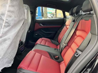 2024 Porsche TAYCAN 照片 4