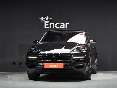 صورة 2 لـ 2025 Porsche CAYENNE