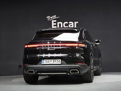 صورة 4 لـ 2025 Porsche CAYENNE