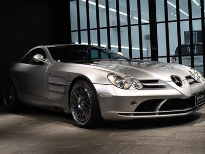 صورة 3 لـ 2004 MERCEDES-BENZ SLR MCLAREN