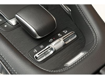 2023 Mercedes-BENZ GLE thumbnail 32