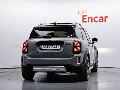 MINI COUNTRYMAN - 3
