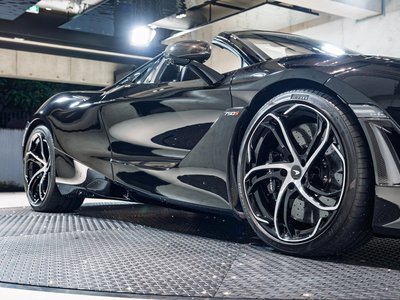 صورة 9 لـ 2025 Mclaren 750S SPIDER