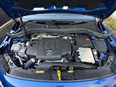 MERCEDES-BENZ GLA - 7