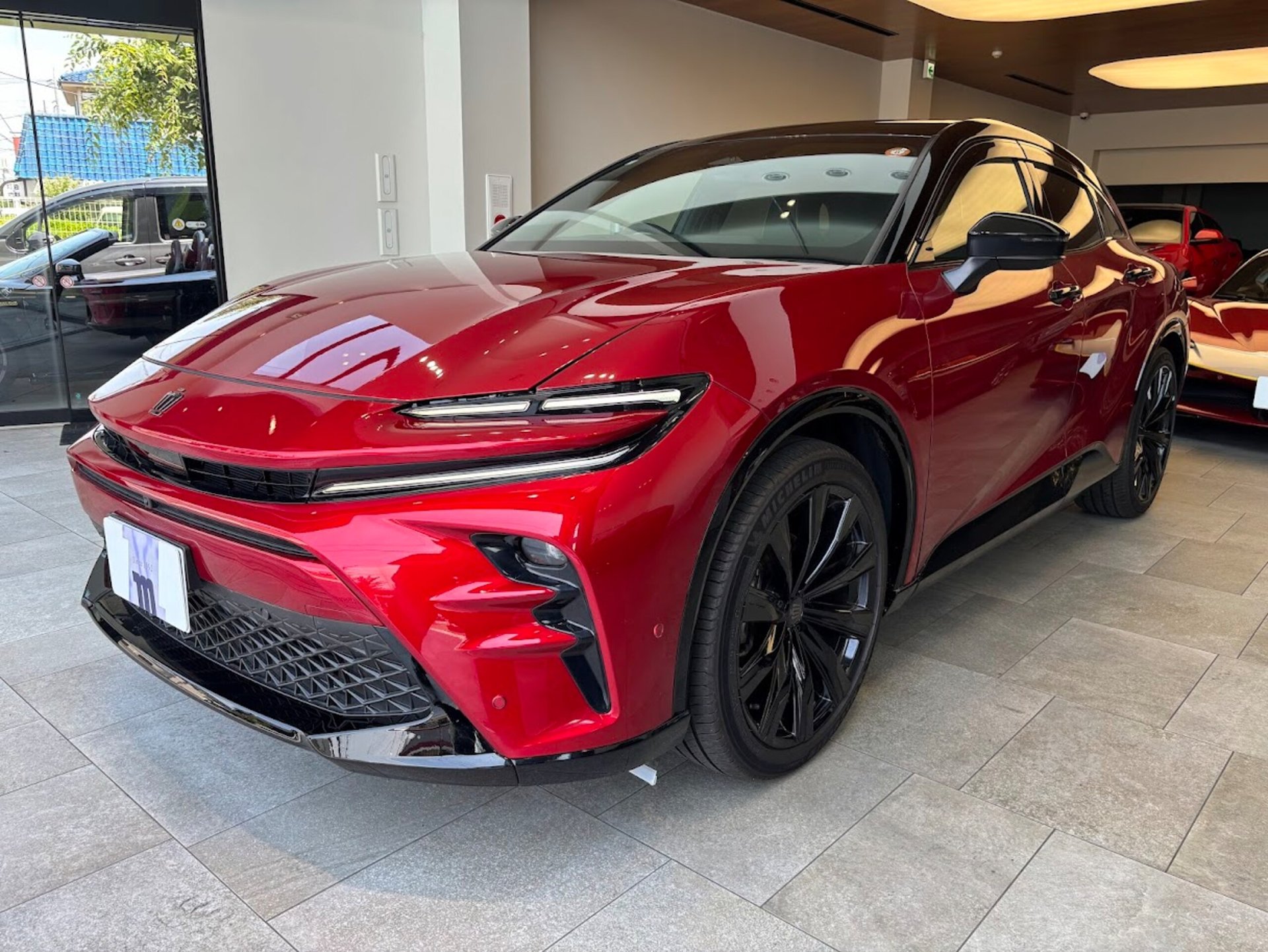 TOYOTA CROWN SPORT - View 1