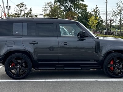 LAND ROVER DEFENDER 110 X 3.0L D300 - 3