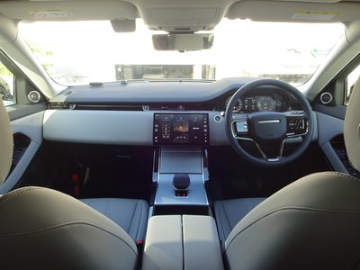 2025 LAND Rover RANGE ROVER EVOQUE photo 4