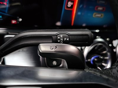 MERCEDES-BENZ GLB - 9