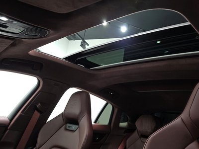 2025 Porsche PANAMERA — миниатюра 19