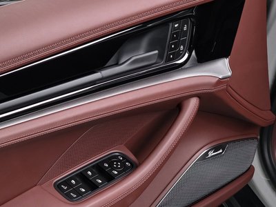 2025 Porsche PANAMERA — миниатюра 16