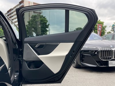 2026 BMW 5 SERIES 缩略图 31